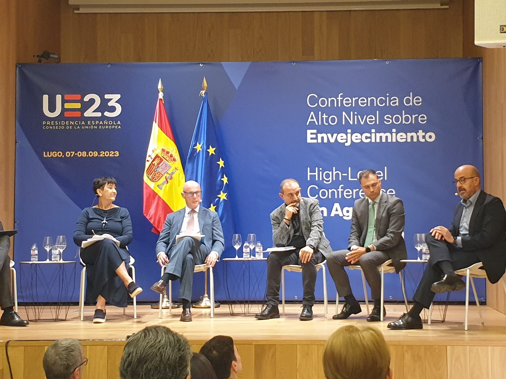 <p>RETO DEMOGRÁFICO, CUIDADOS, SOLEDAD: RETOS EN LA UNIÓN EUROPEA</p>